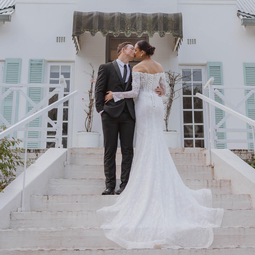 Wedding couple photoshoot by Robyn Knot Productions