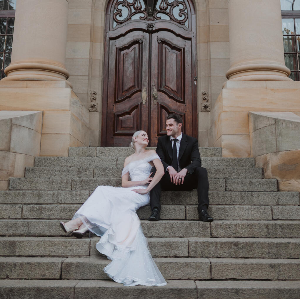 Wedding couple photoshoot by Robyn Knot Productions