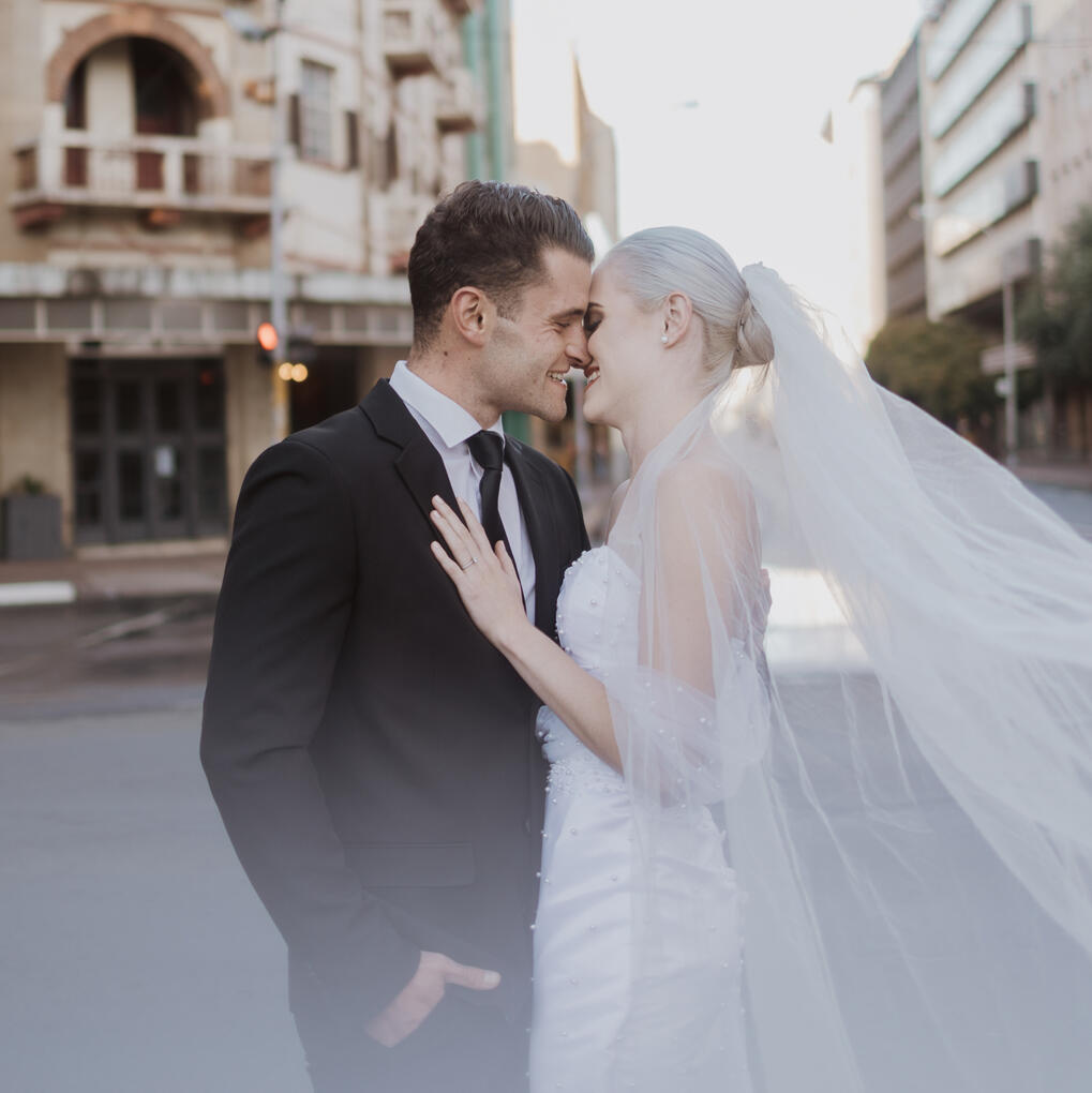 Wedding couple photoshoot by Robyn Knot Productions